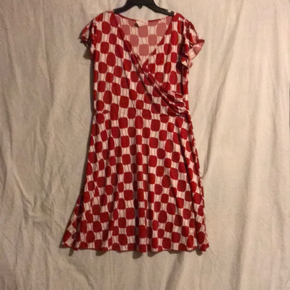 Flowy red and white dress